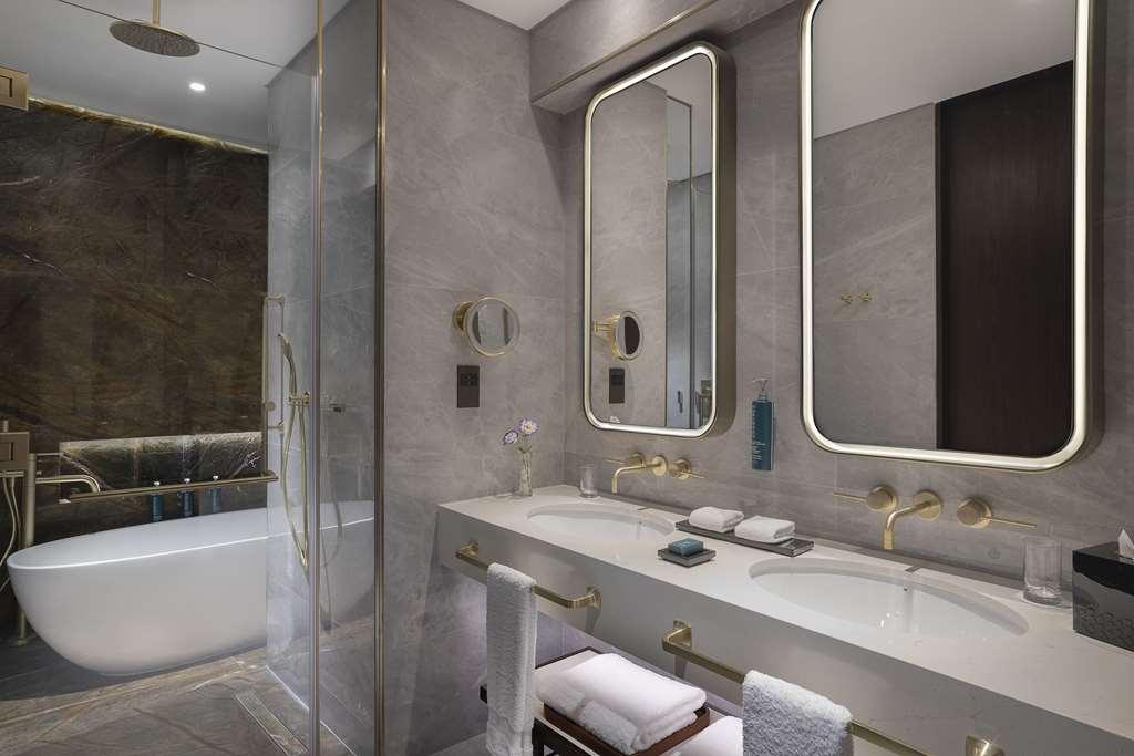 Embassy Suites By Hilton Dubai Business Bay Quarto foto