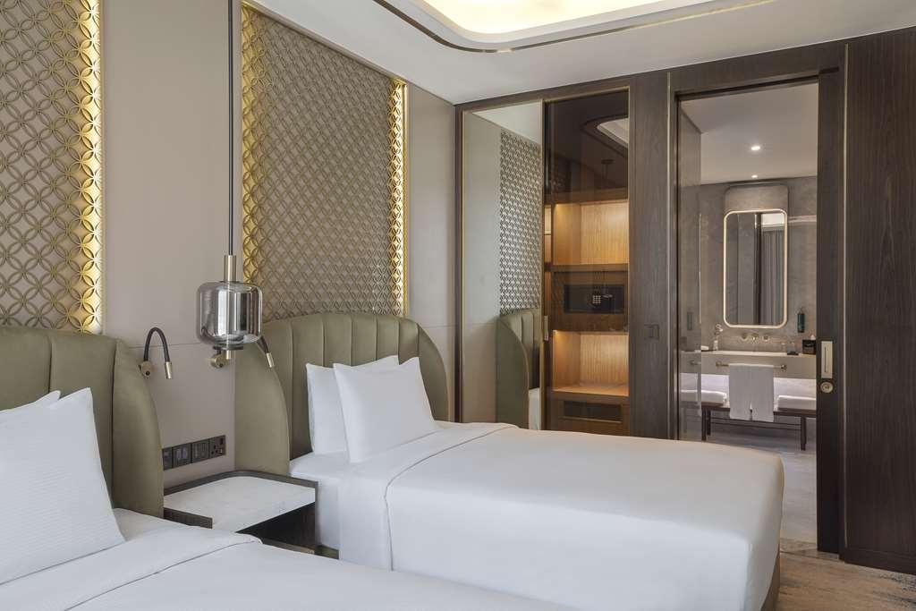 Embassy Suites By Hilton Dubai Business Bay Quarto foto
