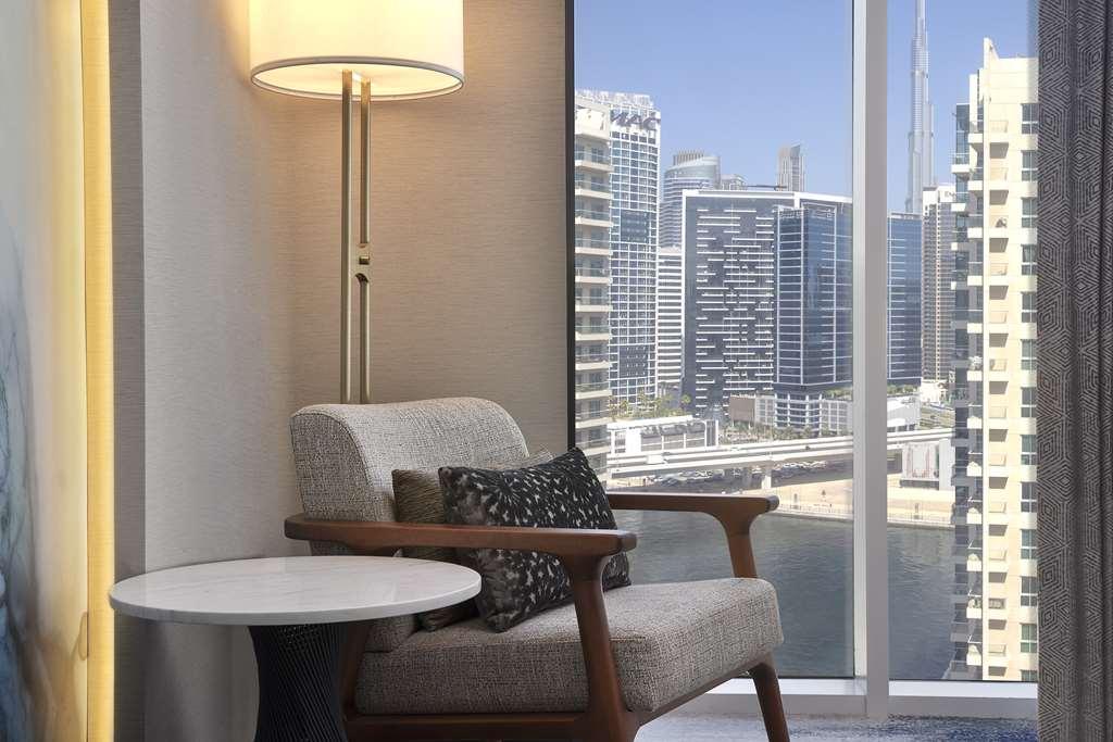 Embassy Suites By Hilton Dubai Business Bay Quarto foto