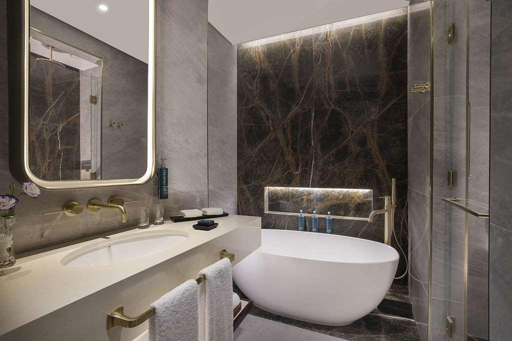 Embassy Suites By Hilton Dubai Business Bay Quarto foto