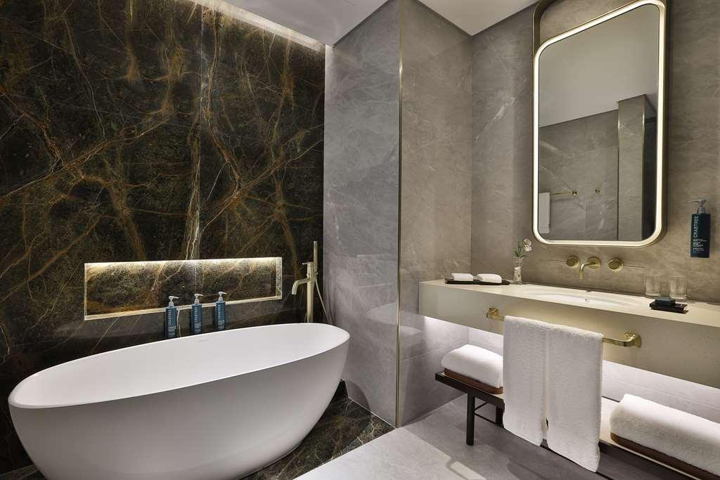 Embassy Suites By Hilton Dubai Business Bay Quarto foto